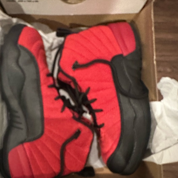 6 Pairs of Boys Shoes - Picture 3 of 7